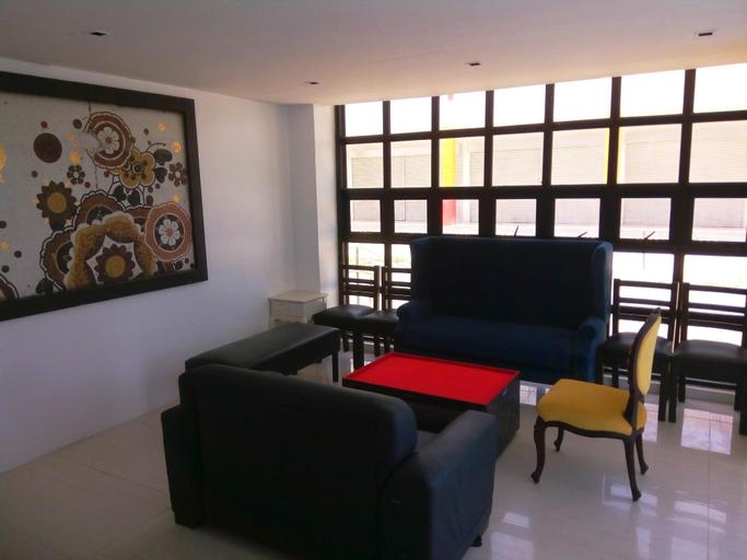 Public Area 3, Hotel Rupert A Baler, Baler