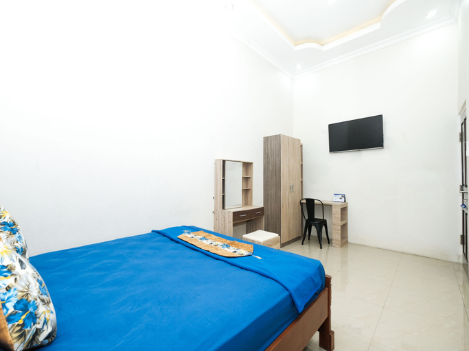 Griya One Family Room Type - Standard Double Room NETFLIX with Private Bathroom