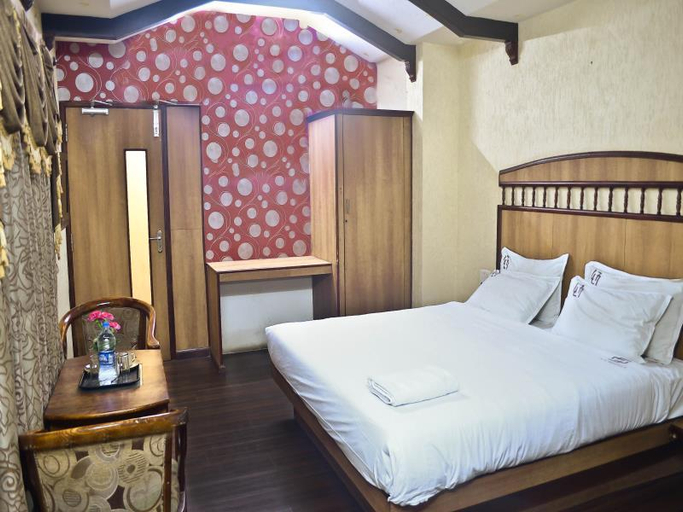 Others 2, SS Hotels, Tiruppur