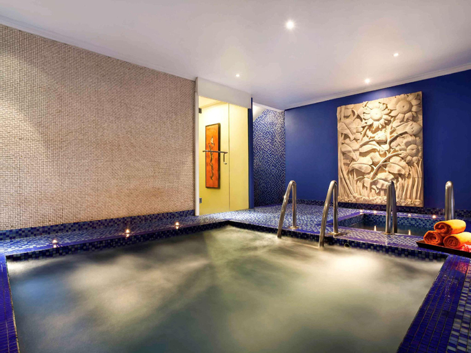 ibis Styles Solo, Solo