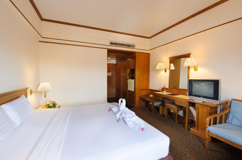Bedroom 3, Betong Merlin Hotel, Batong