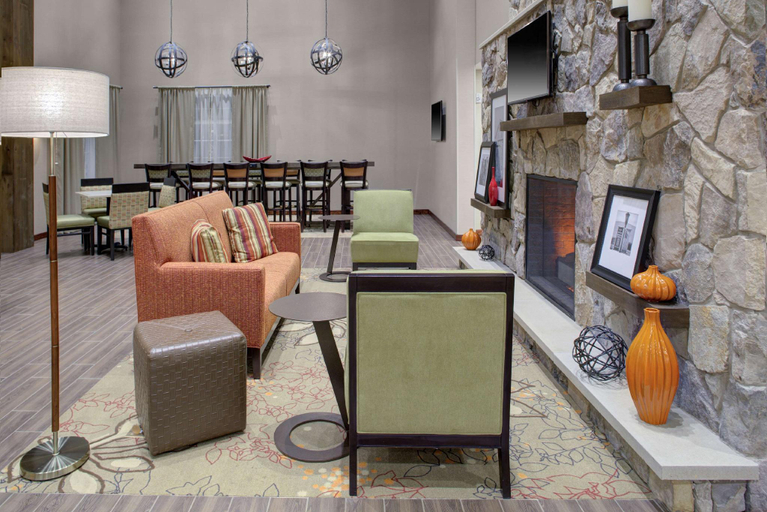 Public Area, Hampton Inn and Suites Manchester, Bennington