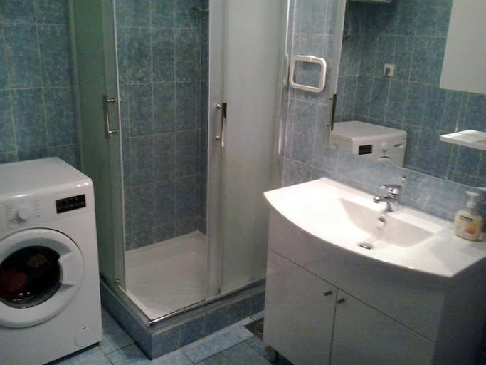 Bathroom 2, Antique apartment with balcony, Stari Grad