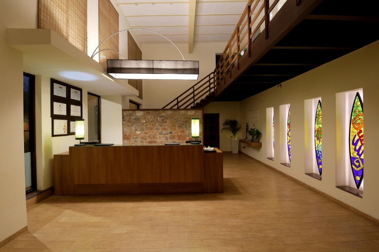 Public Area 4, Lemon Tree Hotel Tarudhan Valley, Mewat