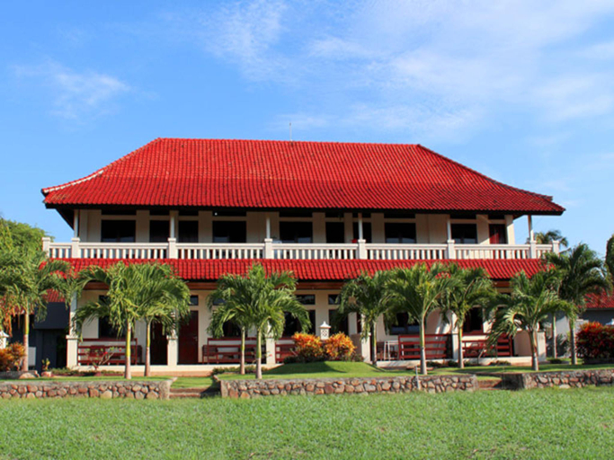 Exterior view 2, Aman Gati Hotel Lakey, Dompu