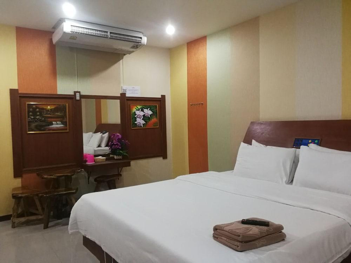 Bedroom 25