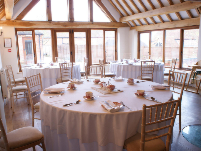 Food & Drinks 5, Wethele Manor, Warwickshire