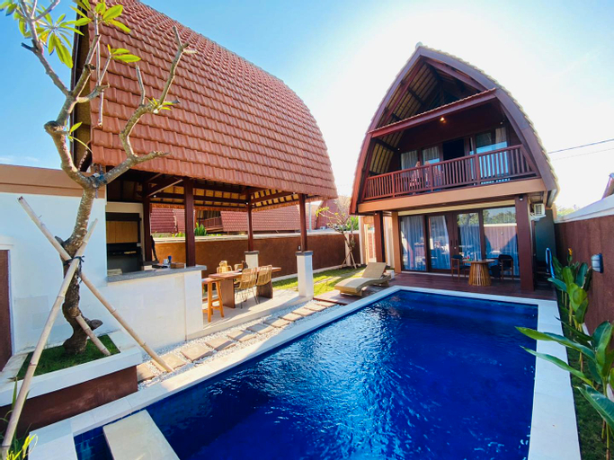 Exterior 4