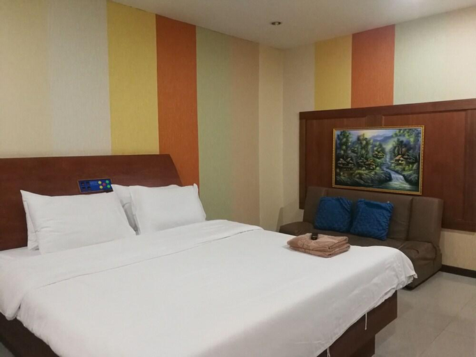 Bedroom 24