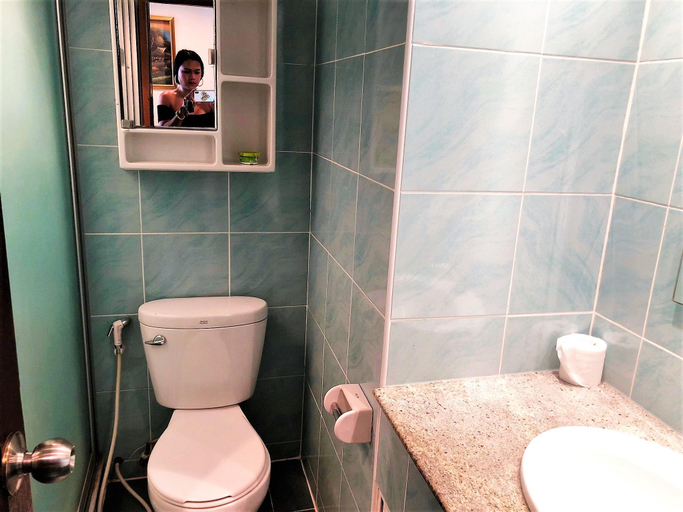 Bathroom 3, Sea view apartment Rimhad condominium Pattaya, Pattaya
