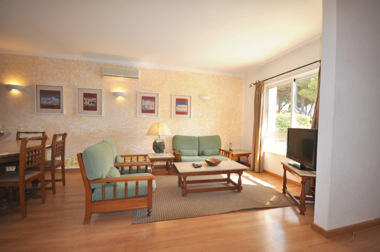 Bedroom 3, Modern, comfortable and well equipped private pool villa, Loulé