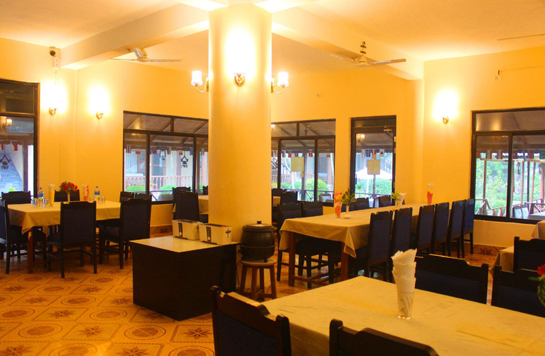Public Area 2, Jungle Safari Lodge, Narayani