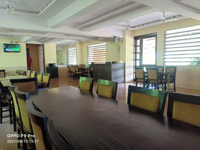 Food & Drinks 3, Hotel Radha Krishna Residency, Pune
