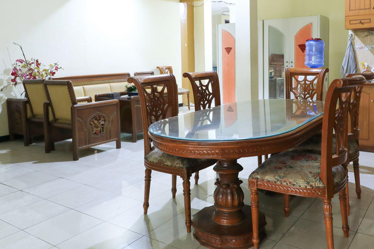 Guest House Samarinda by ZUZU, Samarinda