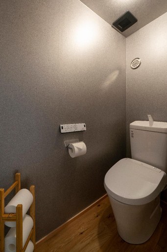 Bathroom 3, Bukeyashiki Machiya House, Kanazawa