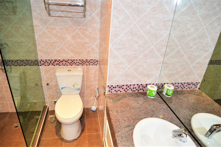 Bathroom 3, Luxury apartment Jomtien beach condominium S1 Pattaya 3rd floor, Pattaya