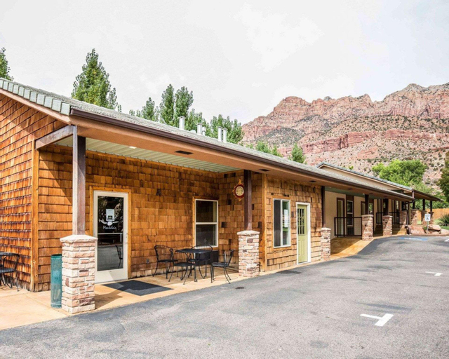 Exterior & Views 2, Montclair at Zion, Washington