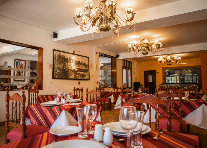 Food & Drinks 5, Hacienda Plaza de Armas, Puno