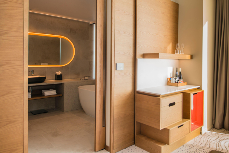 Bathroom 4