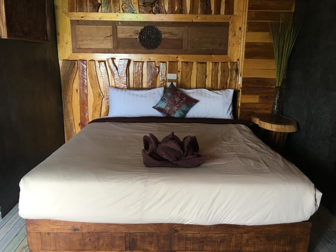 Bedroom 2, Sea Rock Hotel, Ko Phangan