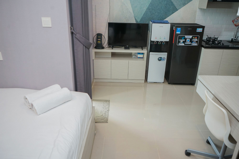 Fancy and Comfy Studio at B Residence Apartment By Travelio, South Tangerang
