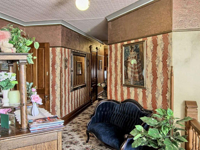 Public Area 2, Grand Victorian B&B Inn, Antrim