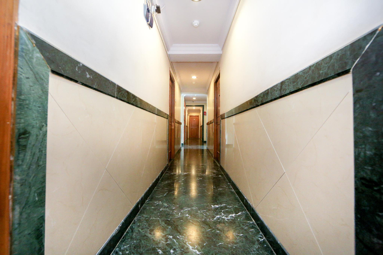 Public Area 3, Hotel Lucky Near Nesco, Mumbai Suburban