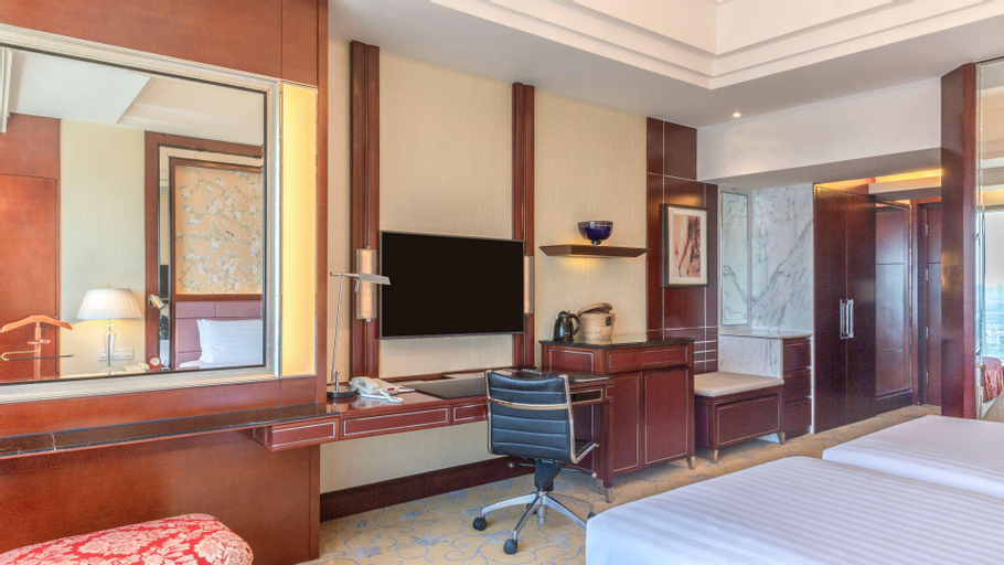 Bedroom 15
