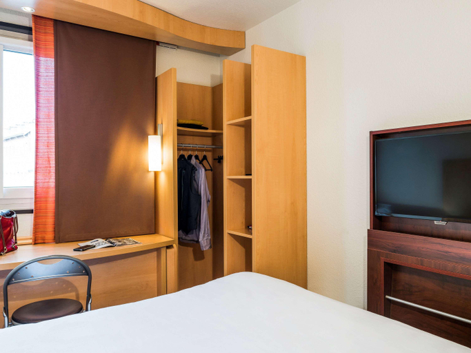 Bedroom 3, Ibis Paris Pont De Suresnes, Hauts-de-Seine