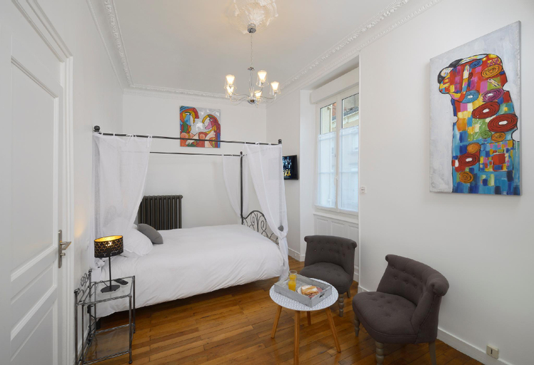 Bedroom 5, Hyper Centre Rue Valdemaine, Maine-et-Loire