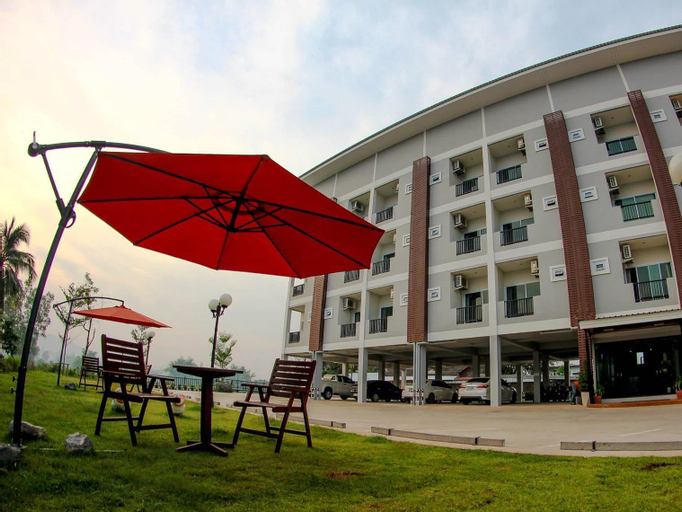 Exterior & Views 1, Plus Hotel Loei, Wang Saphung