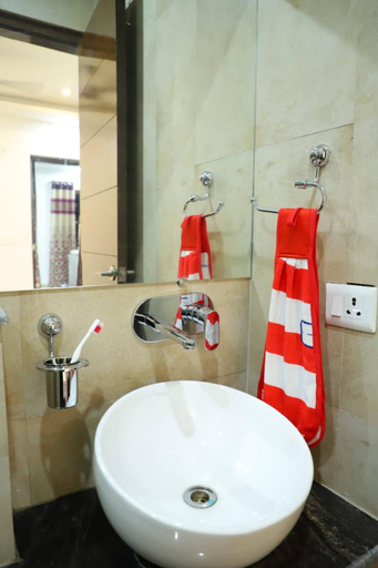 Bathroom 3, Shivoham Yoga Retreat, Garhwal