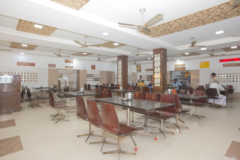 Food & Drinks, Hotel Sownthariyam, Dindigul