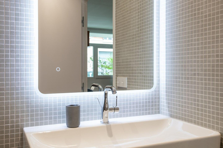 Bathroom 3, NEW - Villa Urbaine au Coeur de Paris - 6 pers, Paris