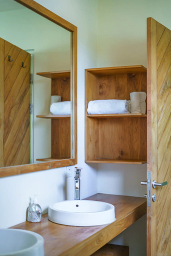 Bathroom 5, Villa Nestor: New Contemporary 3BR Villa Next to the Beach, Badung