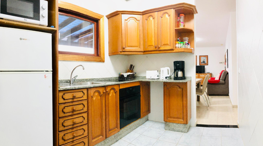 Others 4, Villa Neptuno with private pool, sea view, Sat-tv free Wifi, Las Palmas
