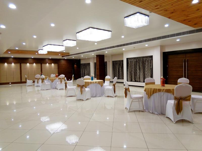 Public Area, Riverarch Greenfields Resorts, Jaipur