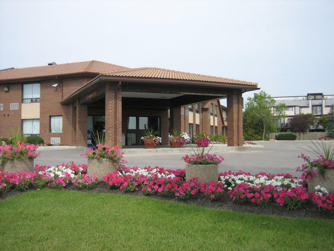 Exterior & Views 2, Comfort Inn Winnipeg South, Division No. 11