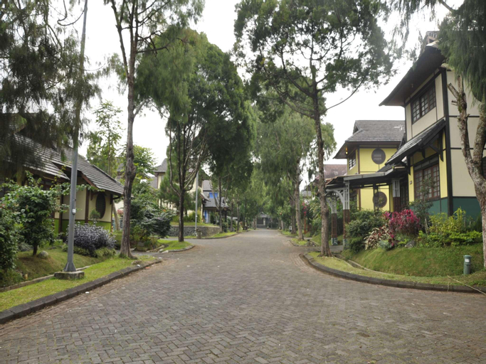 Others 5, Villa Kota Bunga Ade- 0608, Bogor