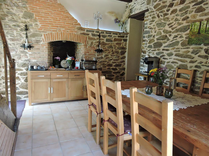Others 3, The Alpaca B&B, Dordogne