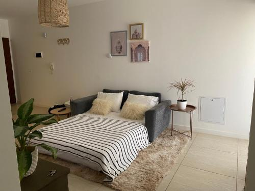 DEPARTAMENTO JVC, Confluencia