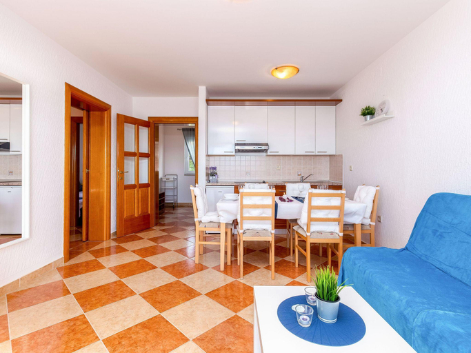 Others 5, Apartment in Croatia near the Beach, Crikvenica