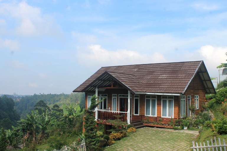 Villa Sand Lily, Bandung