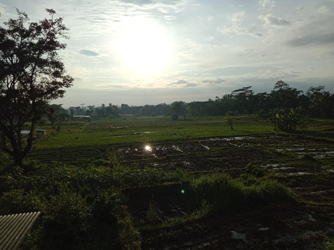 Biru Homestay/ Villa Biru, Kuningan