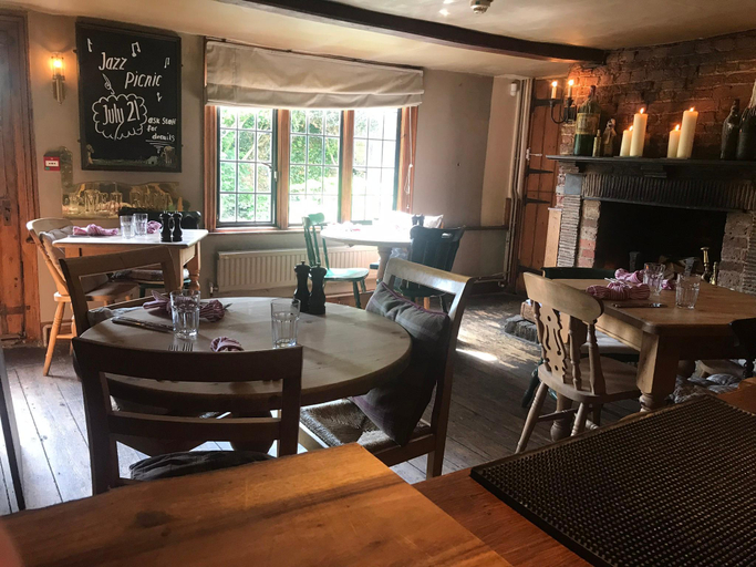 2, The Red Lion Stodmarsh, Kent