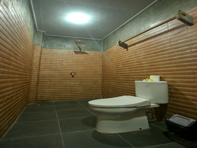 Bathroom 5, Tropical Canggu, Badung