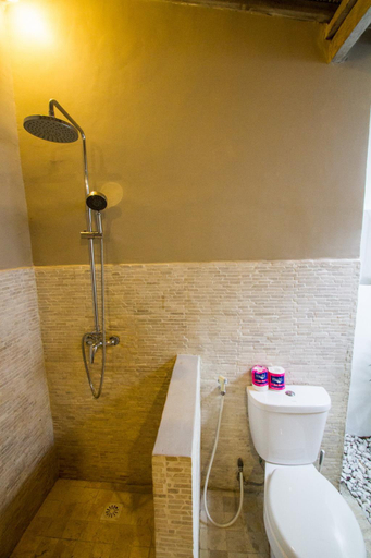 Bathroom 4, Villa Spalia, Lombok