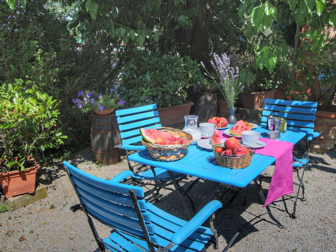 Exterior & Views 2, Luxurious Holiday Home in Castelfranco di Sopra with Pool, Arezzo
