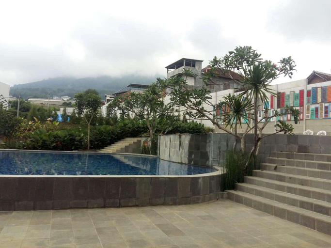 Sport & Beauty 2, Rockwood  Executive Villa's with Private Pool, Malang