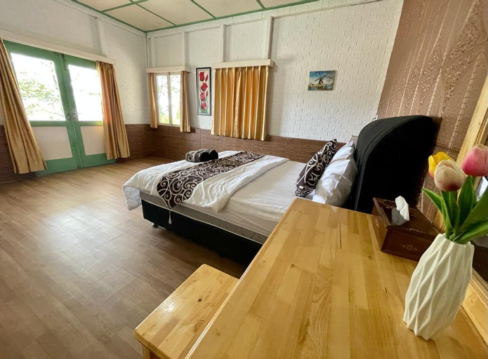 Bedroom 2, Villa Lutze Gundaling Berastagi, Karo